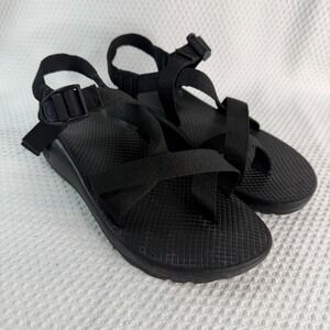 Chaco Z2 Classic Womens 9 Black Sport Sandals Toe Loop Hiking Water Shoes Walk